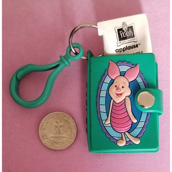 Piglet Keychain - Picture 2 of 5